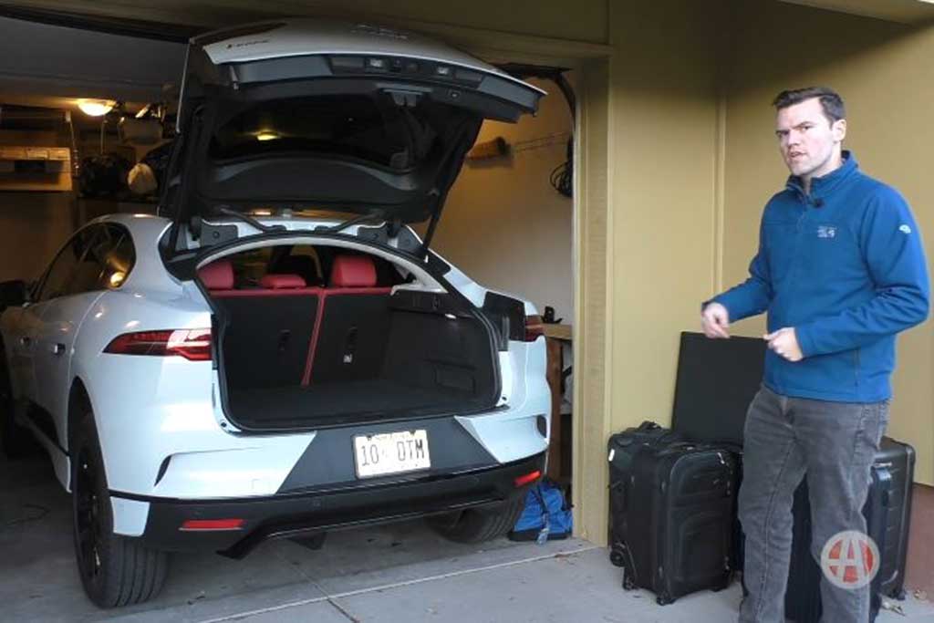Video | 2019 Jaguar I-PACE: How Much Fits in the Trunk? - Autotrader