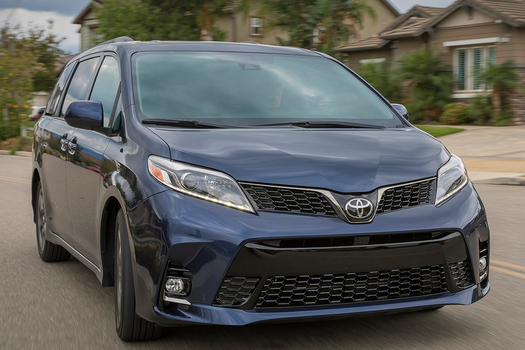 2019 Honda Odyssey Vs 2019 Toyota Sienna Which Is Better