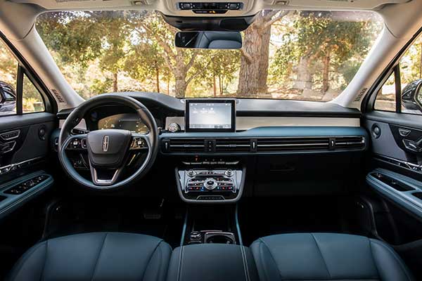 10 Best Car Interiors Under $50,000 for 2020 - Autotrader